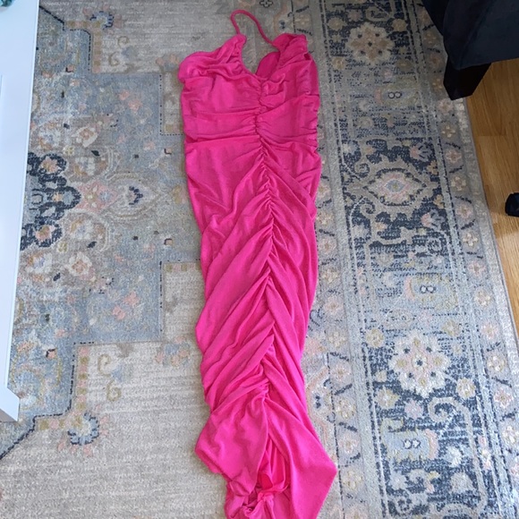 Midi Ruched Barbie pink dress ⭐️ SALE LIMITED TIME - Picture 8 of 8